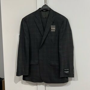 Men's Charcoal Patterned Suit